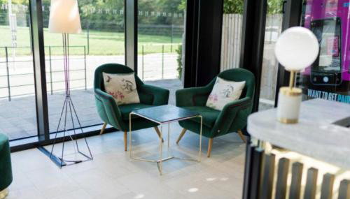 For Students Only Hox Park Egham - Foto 2