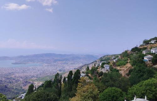 Άνετος χώρος με parking, αυλή και θαυμάσια θέα - Foto 35