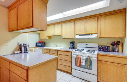 Spacious Yellowstone River Retreat with Trails! - Foto 6