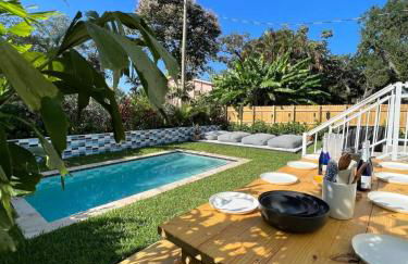 Lux Retreat with Pool Near Beach - Foto 16