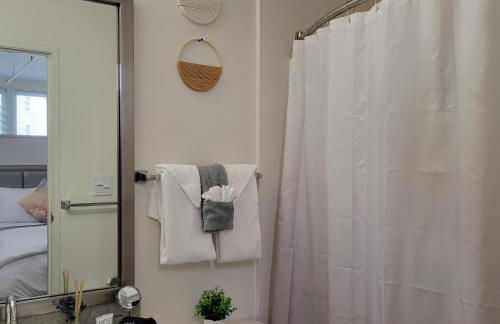 #3 Downtown Free Parking- Walk to Gainbridge, Lucas Oil, Conv Cntr - Foto 19