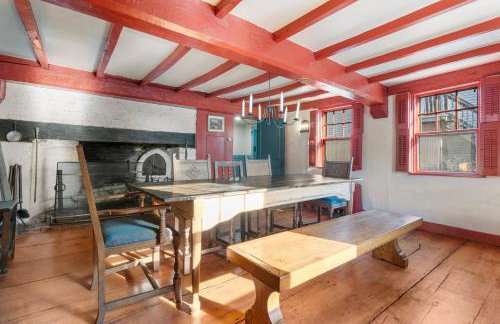 5BR Minutes to Salem|Historic Downtown Beverly - Photo 6