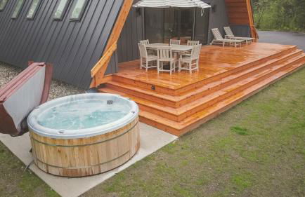 TreeTops Ayframe, Supersized AFrame on the River with Hot Tub - Foto 74