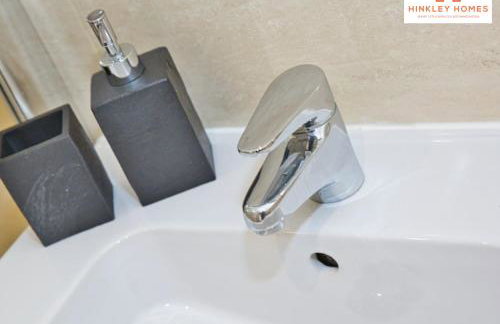 City Centre - HPC links - 5 - Parking By Hinkley Homes Short Lets & Serviced Accommodation - Foto 20