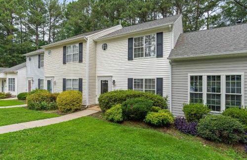 Spacious 3BR Retreat Perfect for Groups Near Downtown - Foto 22