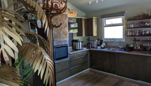 Tulana Taggs - floating home on idyllic island - Foto 4, stove, dishwasher