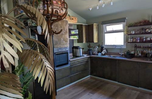 Tulana Taggs - floating home on idyllic island - Foto 4