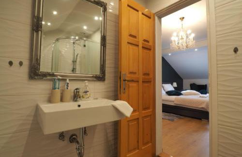 Apartments & Rooms Latin - Photo 56