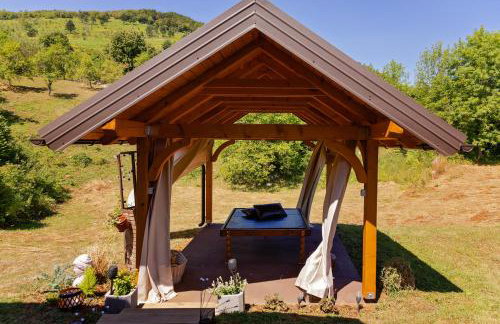 Father's Land - Foto 45