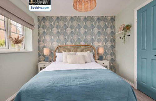 Modern 2BDR House By Homebird Property Management Short Lets & Serviced Accommodation Leeds With Private Parking & Free WiFi - Photo 9