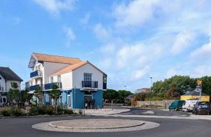 "LA VILLA DES HAUTES MERS" Villa 4 étoiles, 10 personnes, piscine privée chauffée, parc arboré, proche plage et marais - Foto 58