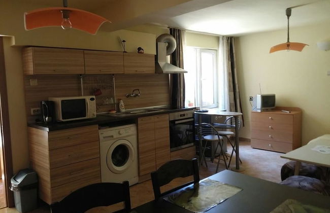 Varna Apartments - Photo 7