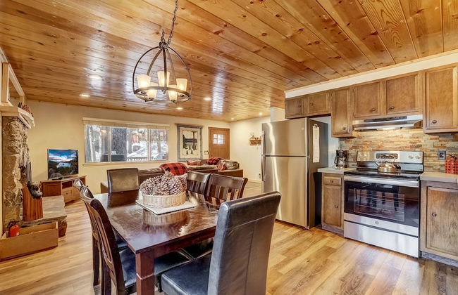 Come Snuggle Up at Cozy Bear Cabin! - Foto 10