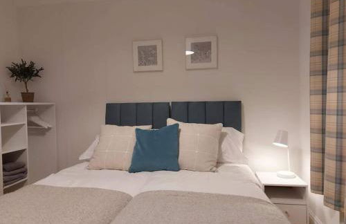 Riverside Retreat - Photo 22