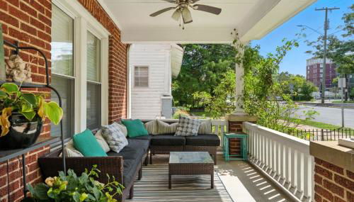 Stylish 4BR Getaway Sleeps 8 Prime Raleigh Location - Foto 3