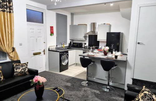 *11BR* Setup for your most amazing relaxed stay + Free Parking + Free Fast WiFi * - Foto 24