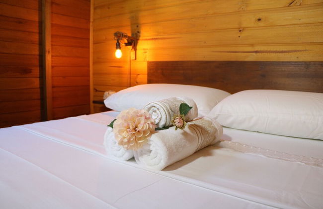 Chalés Vale da Lua Praia do Rosa - Foto 1