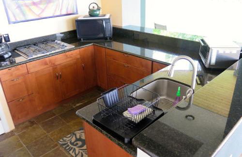 Affordable Luxury on One Acre - Foto 29