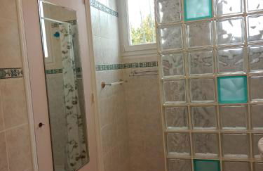 HAUT VILLA MESANGES EN BORD DE MER ! - Foto 32