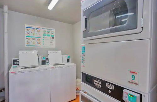 Studio in Hilo Center with Pool and Lake Views - Foto 41