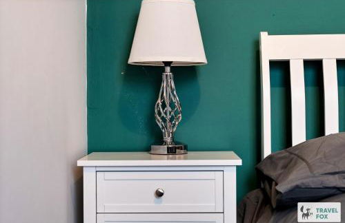 Liz's 4 Bed House: Close to the Motor Point Arena - Foto 26