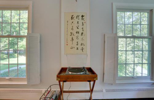 Woodstock Getaway with Hot Tub about 2 Mi to Dtwn! - Foto 8