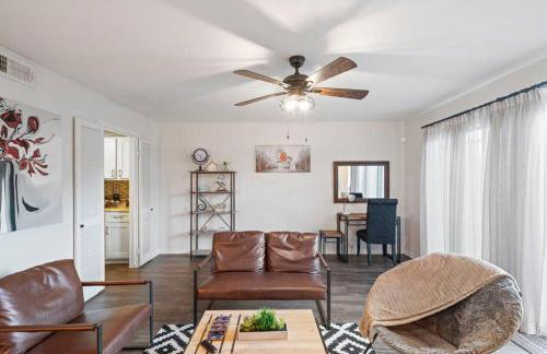 Townhome - Convenient Location - Foto 40