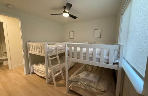 New! Modern 4BR max 12 ppl, 5 mins to everything! - Foto 32