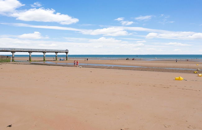 Stylish Beachside Retreat - Foto 20