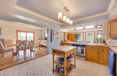 3 Mi to Garden of the Gods Quiet Home with Hot Tub! - Foto 10