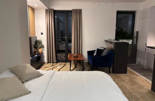 Przytulna kawalerka blisko centrum - Foto 2