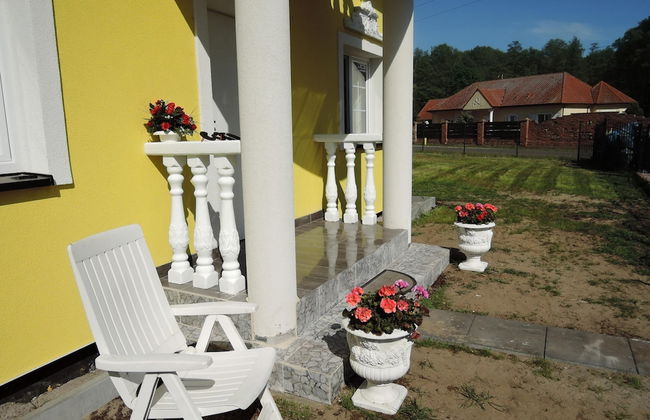 Holiday Home in Nowe Warpno by the Harbor - Photo 3