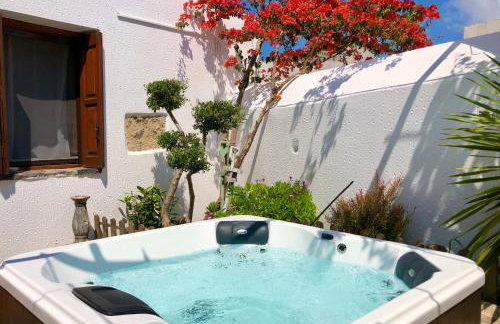 Avli Traditional Home with Private Jacuzzi - Foto 9