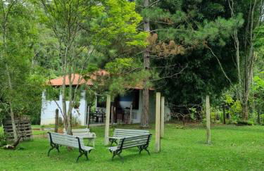 Sítio com Casa de Madeira com 2 quartos 100m2 px Centro de Salesópolis - Foto 47