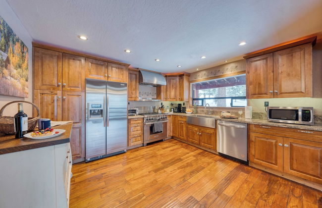 Private Deck, Fireplace, and Ski Access Near Northstar The Lazy Bear - Foto 14