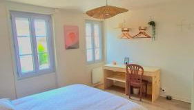 Plein cœur centre historique de Charlieu avec parking et garage vélo moto - Foto 3