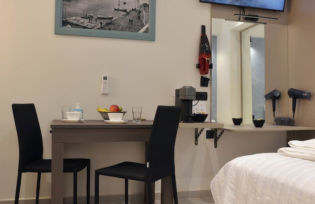 Amara Luxury Suites With Private Hot Tub - Foto 25