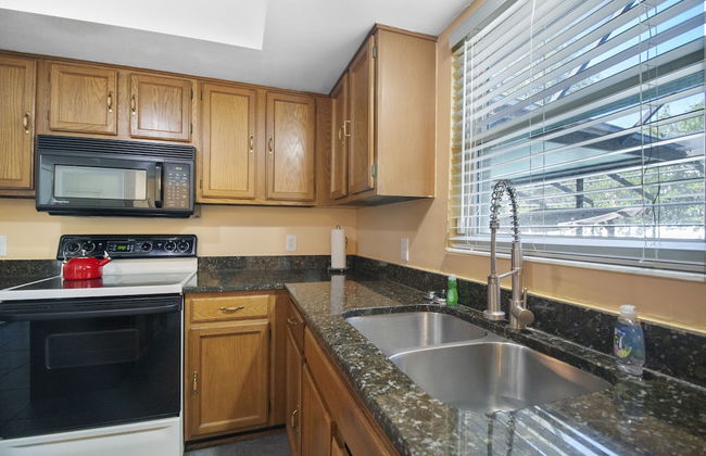 Tampa Bay- Large Pool home- Private Heated Pool! - Foto 10