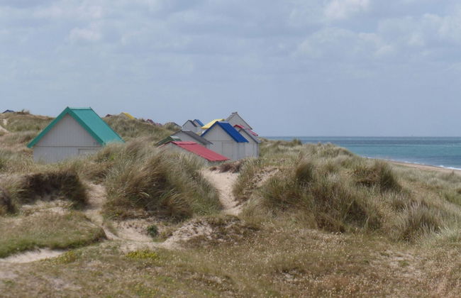 Bungalow in Gouville-sur-mer Near Beach - Photo 16