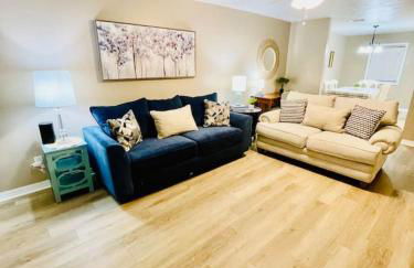 Eastgate 14B Stylish Townhouse 5 min to downtown Hammond - Foto 9