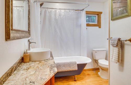 Salmon Return and Wildlife Roam Ketchikan Getaway! - Foto 16