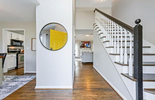 Fully Fenced & Stylish 3BR Near LakePoint Sports - Foto 6