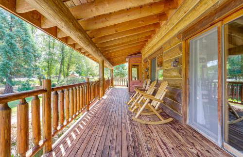 Hot Tub and Deck Dog-Friendly Arlington Cabin - Foto 3