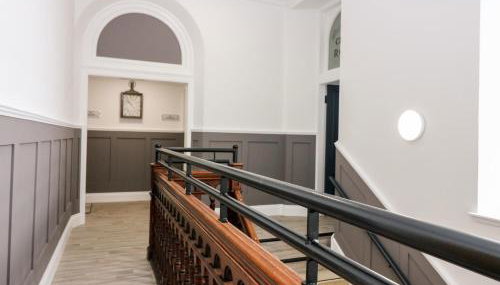 Council Chambers at The Institute Executive Apartments - Foto 3