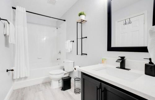 Stylish Villa Near Disney & Universal - Foto 29