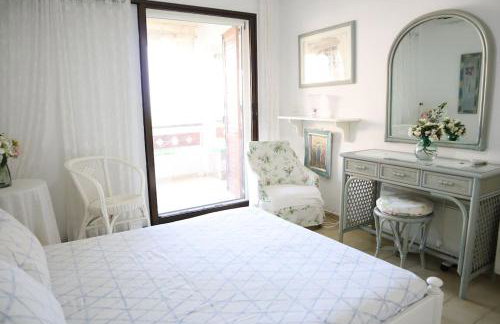 By the sea - Photo 7