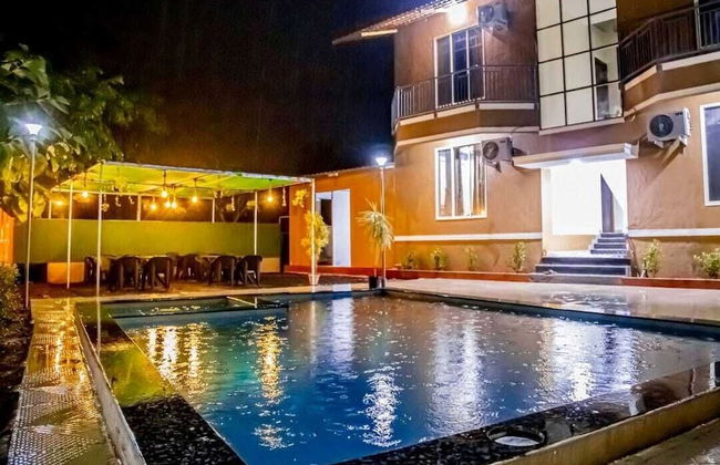 Seasons The Resort - Photo 13