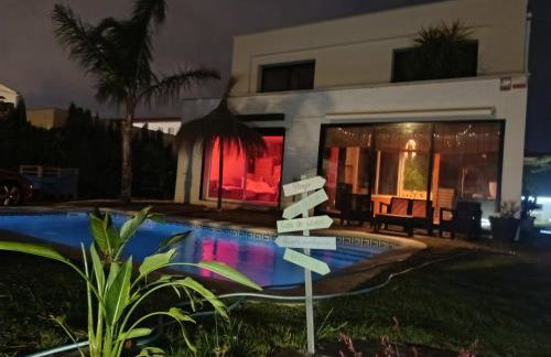Villa lujosa con spa, piscina y sala de juegos PRIVADOS - Foto 61