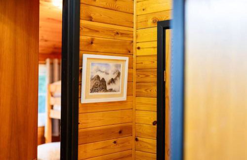 Rural Log Cabin in Snowdonia near Coed y Brenin by Seren Short Stays - Foto 28