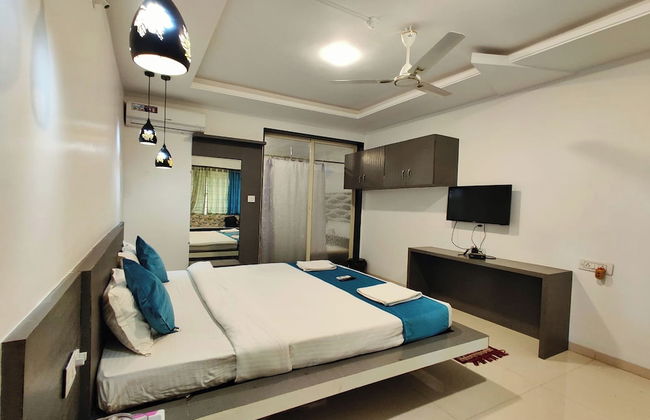 Strawberry Land Resort - Photo 13